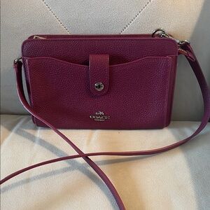 Coach Women's purple/berry Crossbody Bag